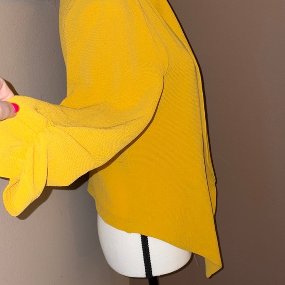 Elegant Yellow Women's Blazer - Picture 3 of 5